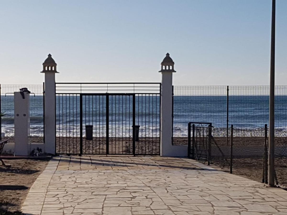 Casa Baja Naturista Con Patio En Primera Linea De Playa Con Piscina Comunitaria! Бера Екстер'єр фото